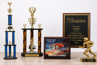 Trophy vs. Plaque: Which Is Right for Your Event?