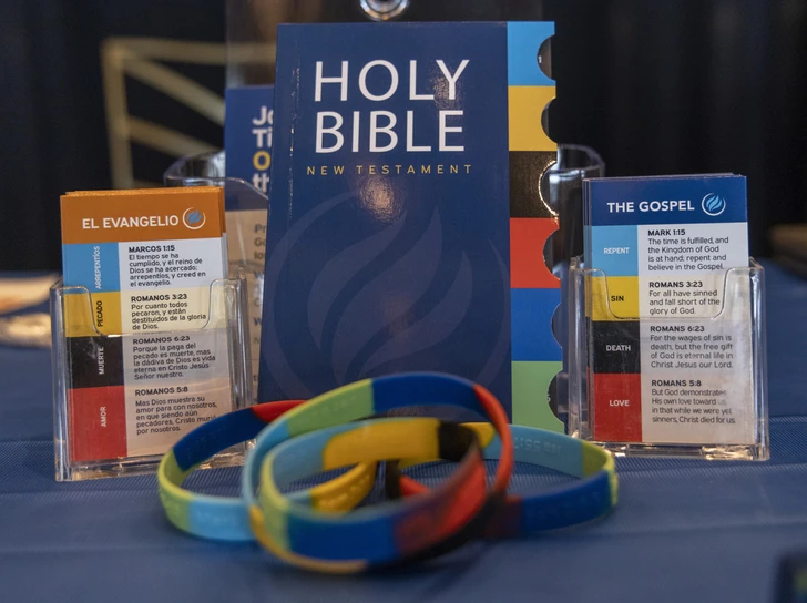 2026 TTR 6-verse Wristband and Verse Card - English Edition (10 pack)