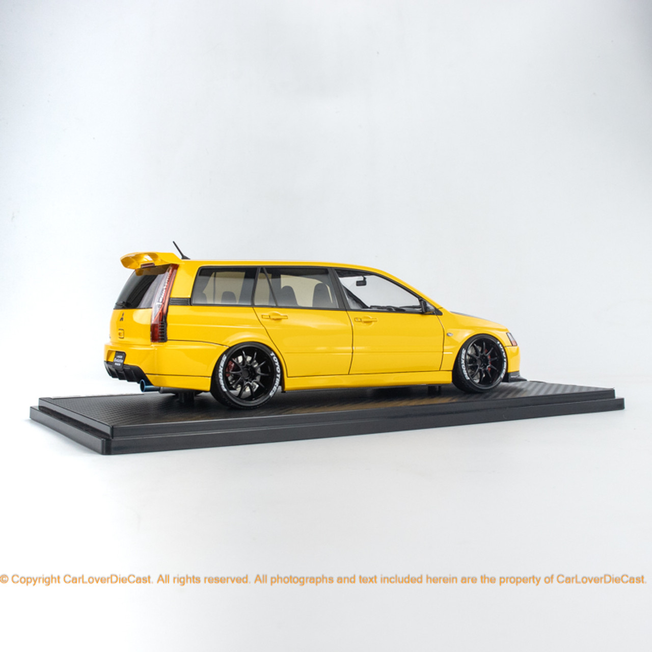 Ignition Model 1:18 Mitsubishi Lancer Evolution Wagon (CT9W