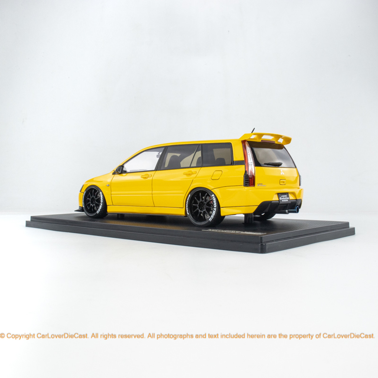 Ignition Model 1:18 Mitsubishi Lancer Evolution Wagon (CT9W