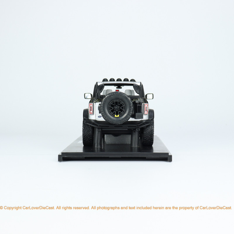 GT Spirit 1:18 ORD BRONCO RTR ICONIC SILVER 2022 (GT404) Resin Car