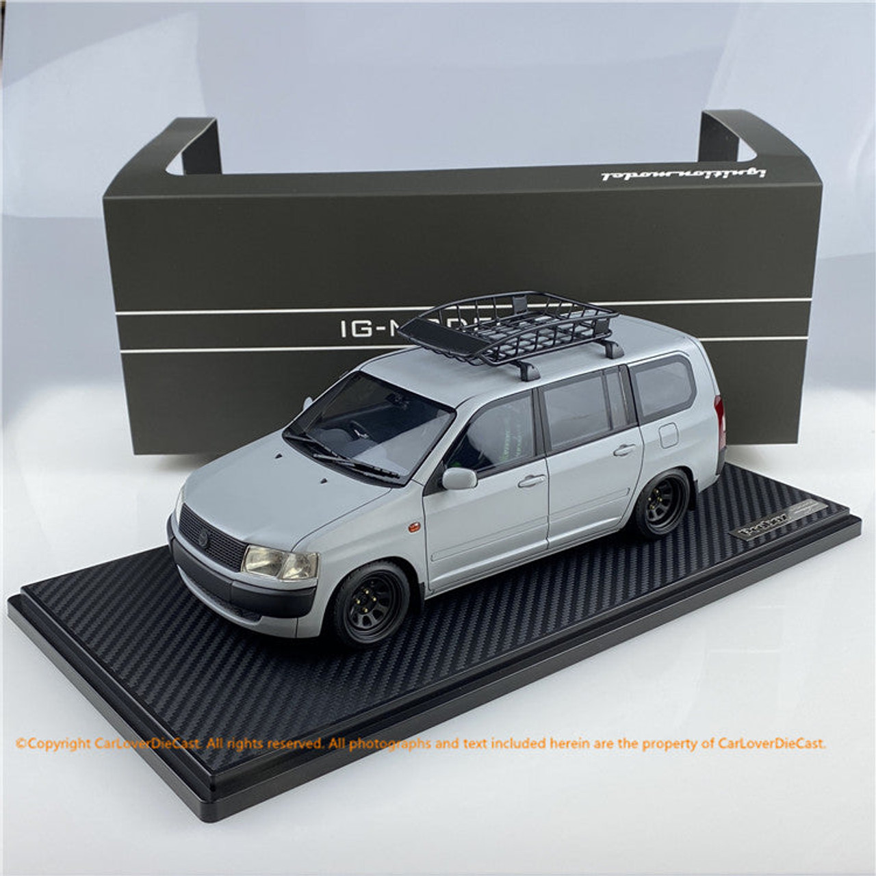 ignition Model 1:18 Toyota Probox GL (NCP51V) Matte Glay