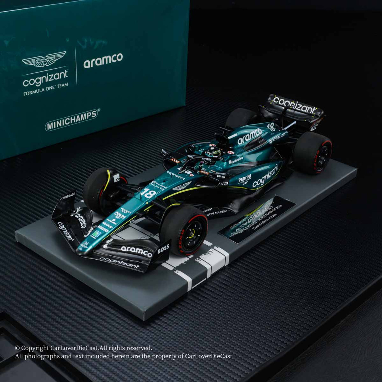 ミニカー Aston Martin Red Bull Racing RB15 Bburago 1:43 F1 Aston Martin RB15 #33 Max Verstappen Formula