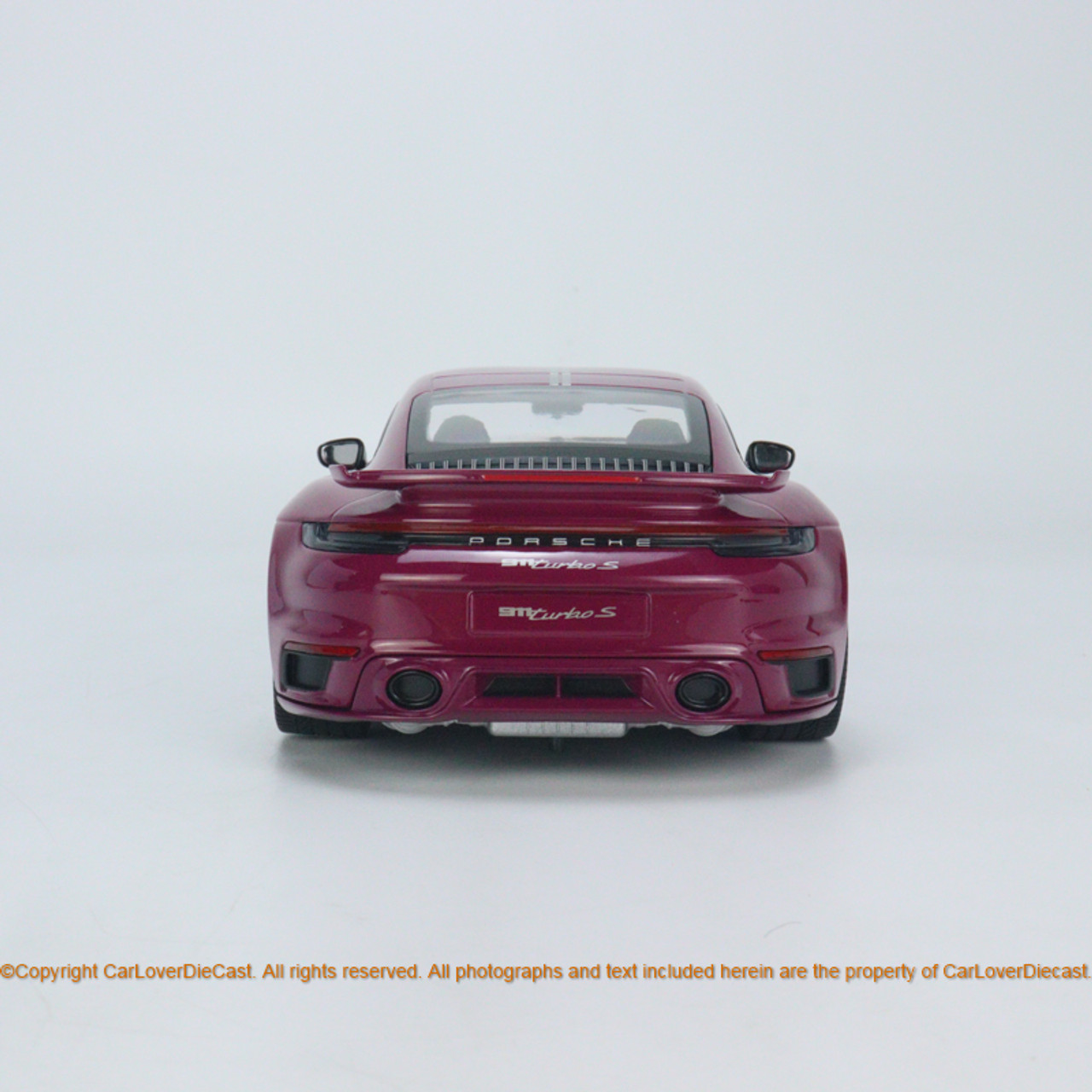 MiniChamps 1:18 Porsche 911 (992 Turbo S Coupe Sport Design