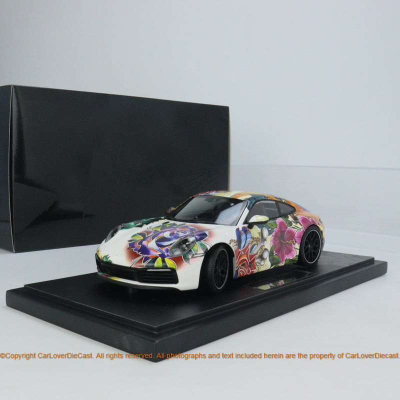 MINICHAMPS 1:18 PORSCHE 911 CARRERA 4S - 2019 - FLOWER