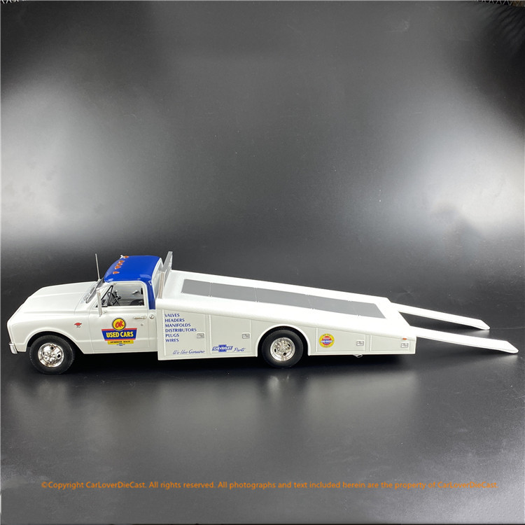 ACME 1:18 1967 Chevrolet C-30 Ramp Truck - OK Used cars