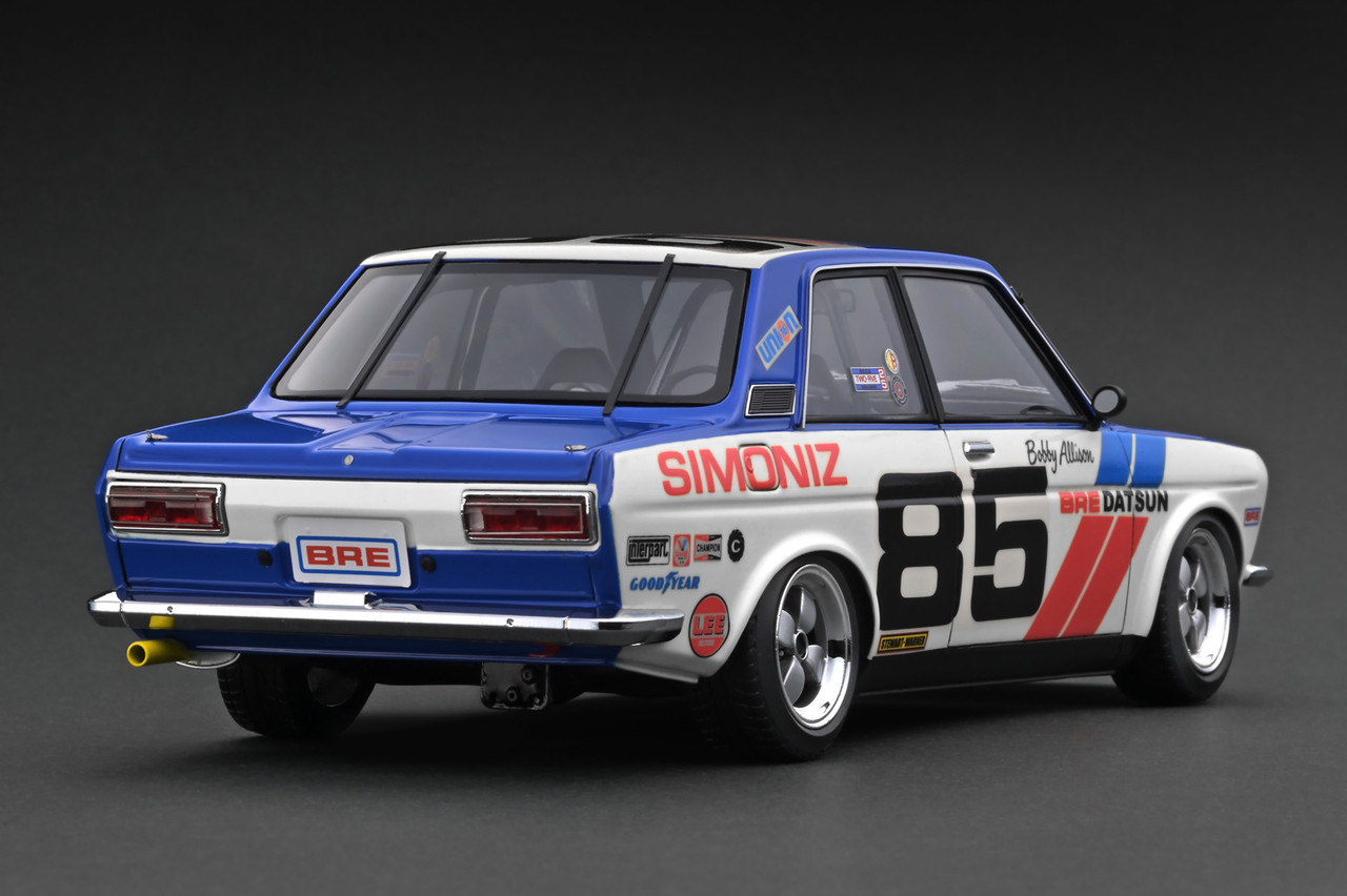 イグニッションモデル　1/18 IG3305 イグニッションモデル 1/18 ニッサン ダットサン ブルーバード