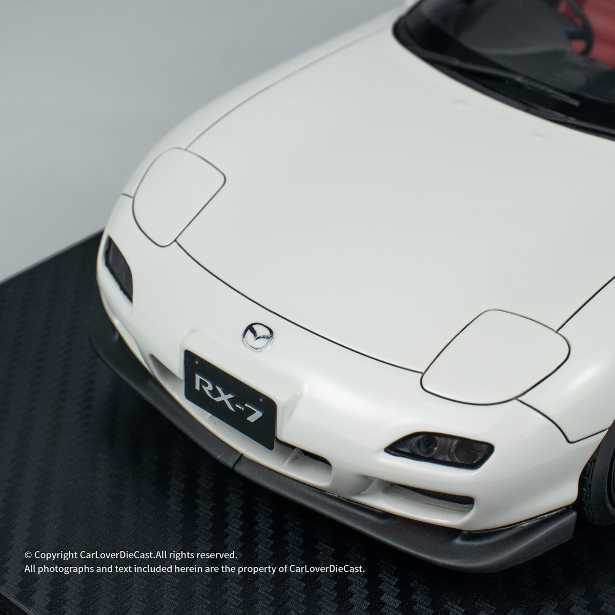 Ignition Model 1:18 MAZDA RX-7 (FD3S) Spirit R Type A White