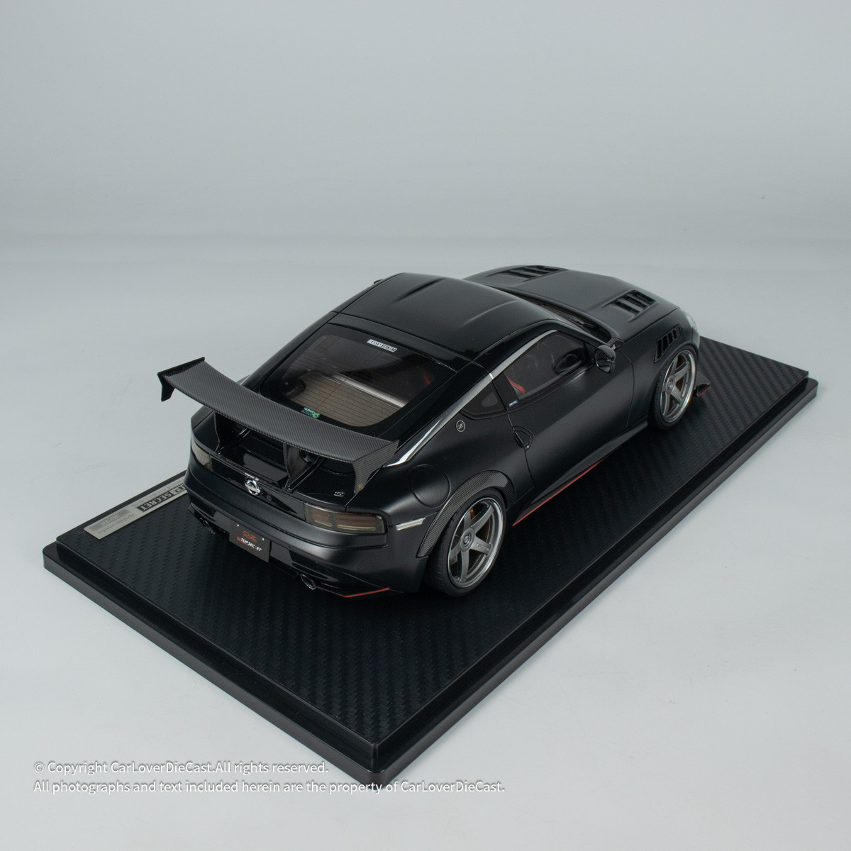 Ignition Model 1:18 TOP SECRET Fairlady Z (RZ34) Red Metallic