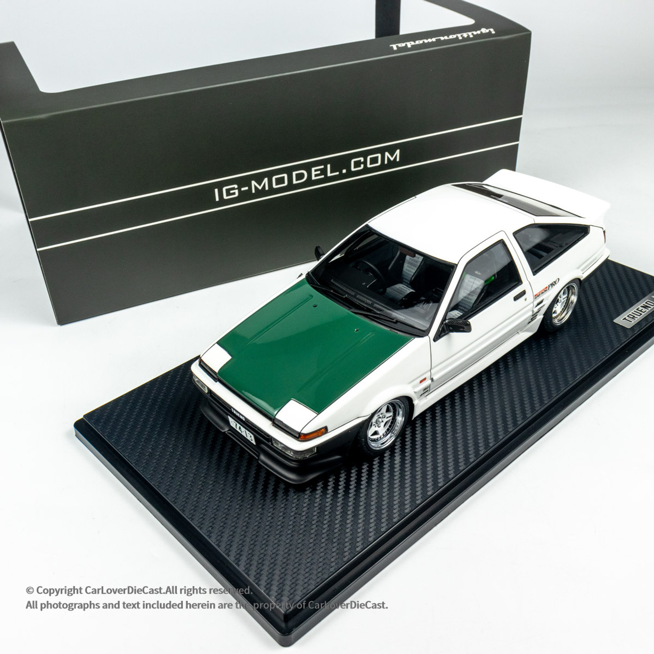 ミニカー 1/18 Ignition Model RWB AE86
IG2610 Ignition Model RWB AE86 White/Black w/ Engine