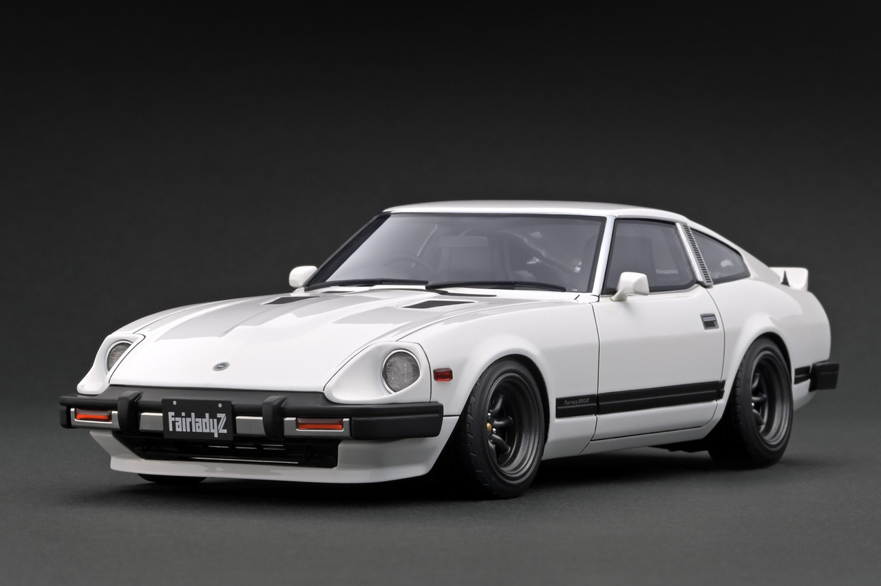 ミニカー1/18 ignition Nissan FairladyZ No229 PREORDER* Ignition Model 1:18 Nissan Fairlady Z (S30) Blue