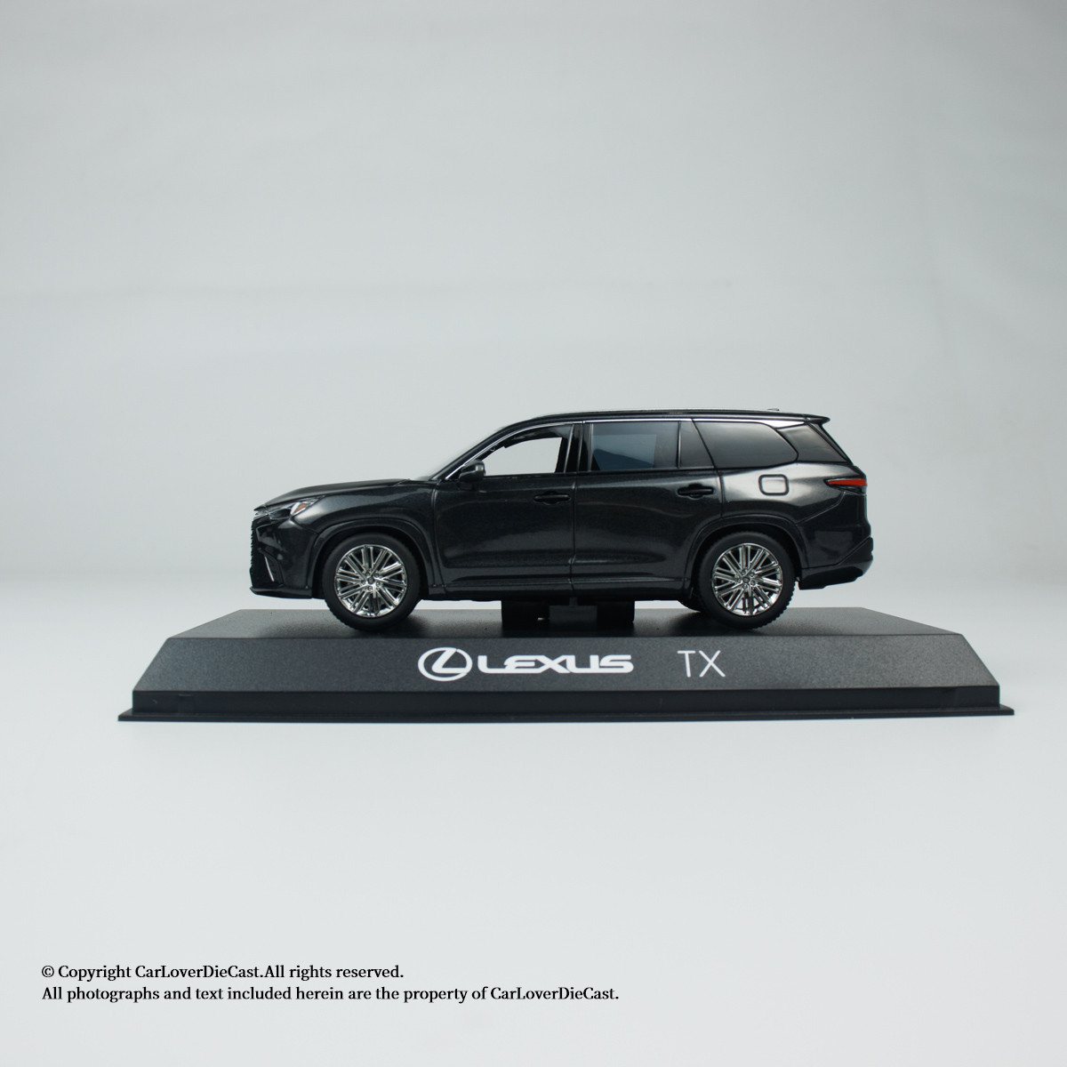 Kyosho 1:43 LEXUS TX (03923) Diecast Car Model Available Now
