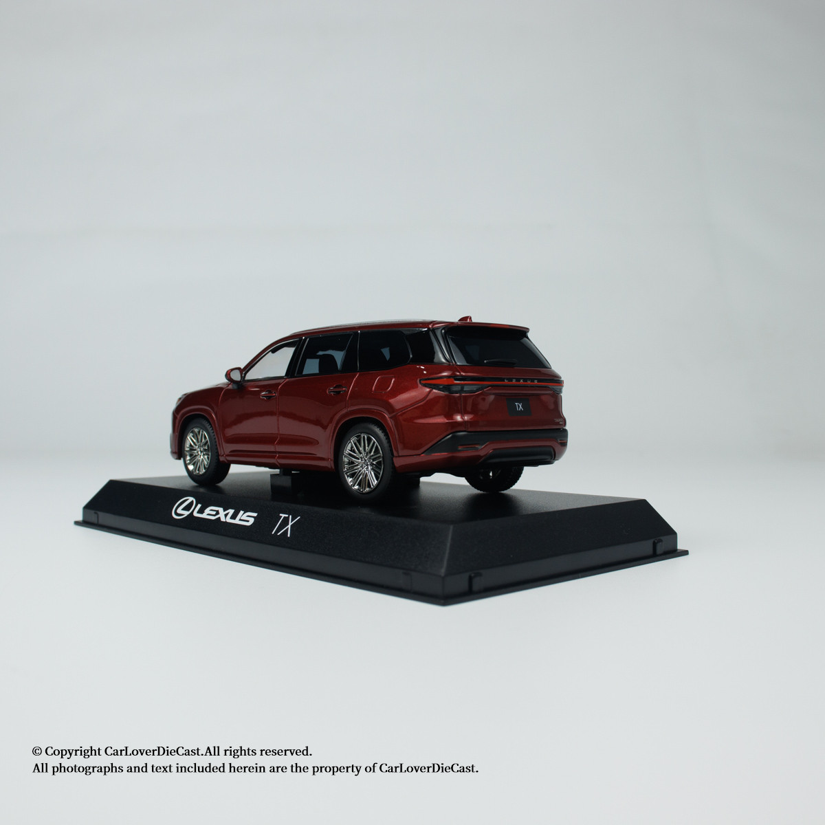 Kyosho 1:43 LEXUS TX (03923) Diecast Car Model Available Now