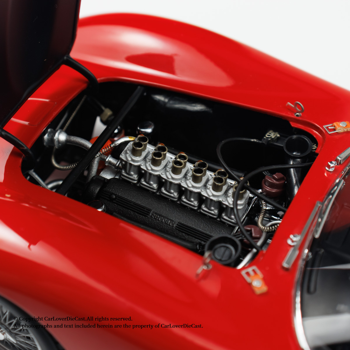 Kyosho 1:18 FERRARI 250 GTO (RED) (08438R) Diecast Car Model