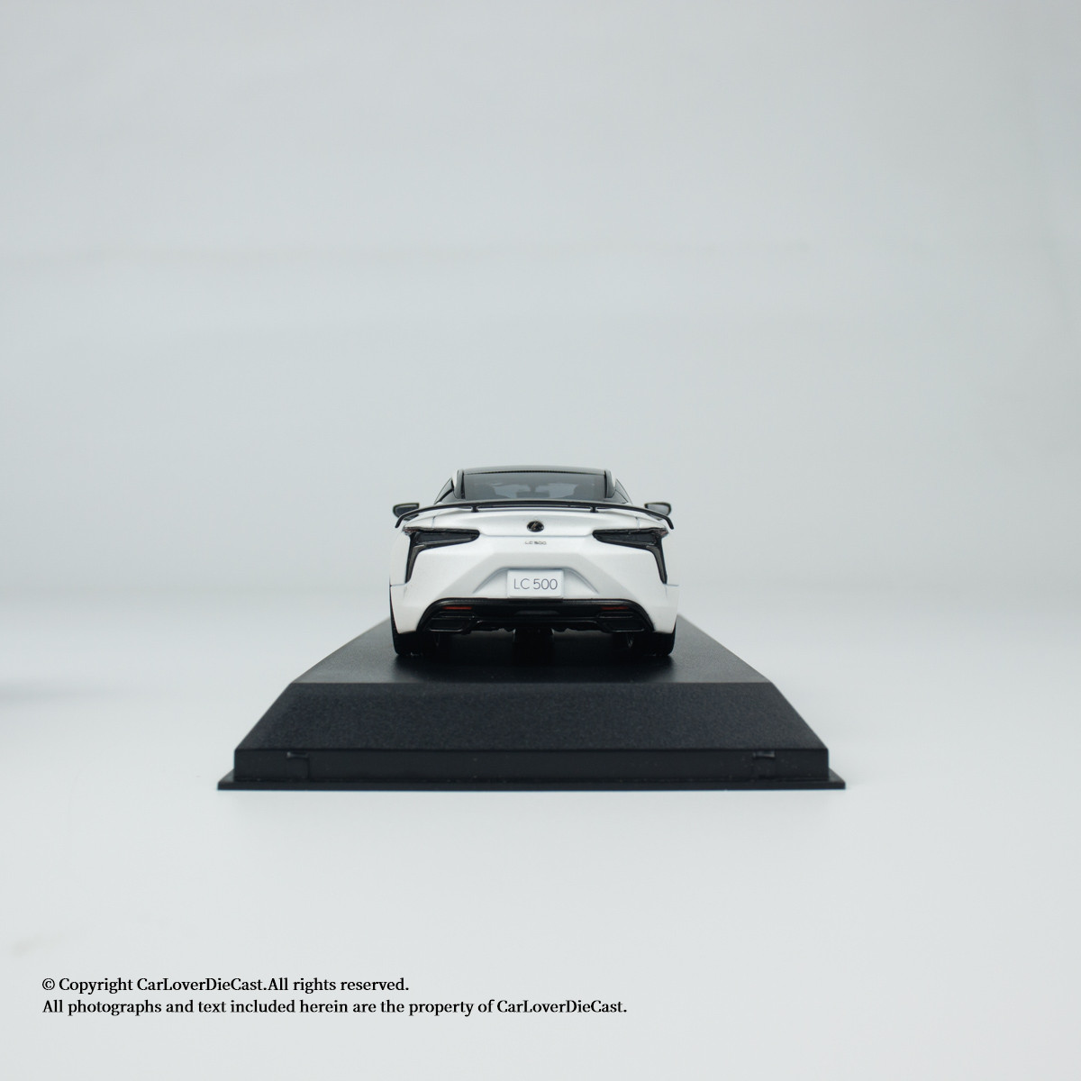Kyosho 1:43 LEXUS LC500 
