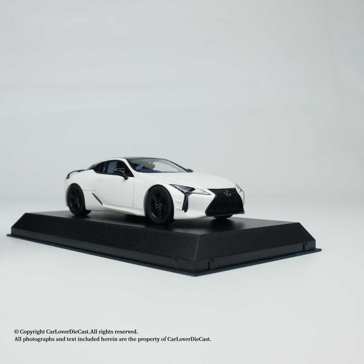 Kyosho 1:43 LEXUS LC500 