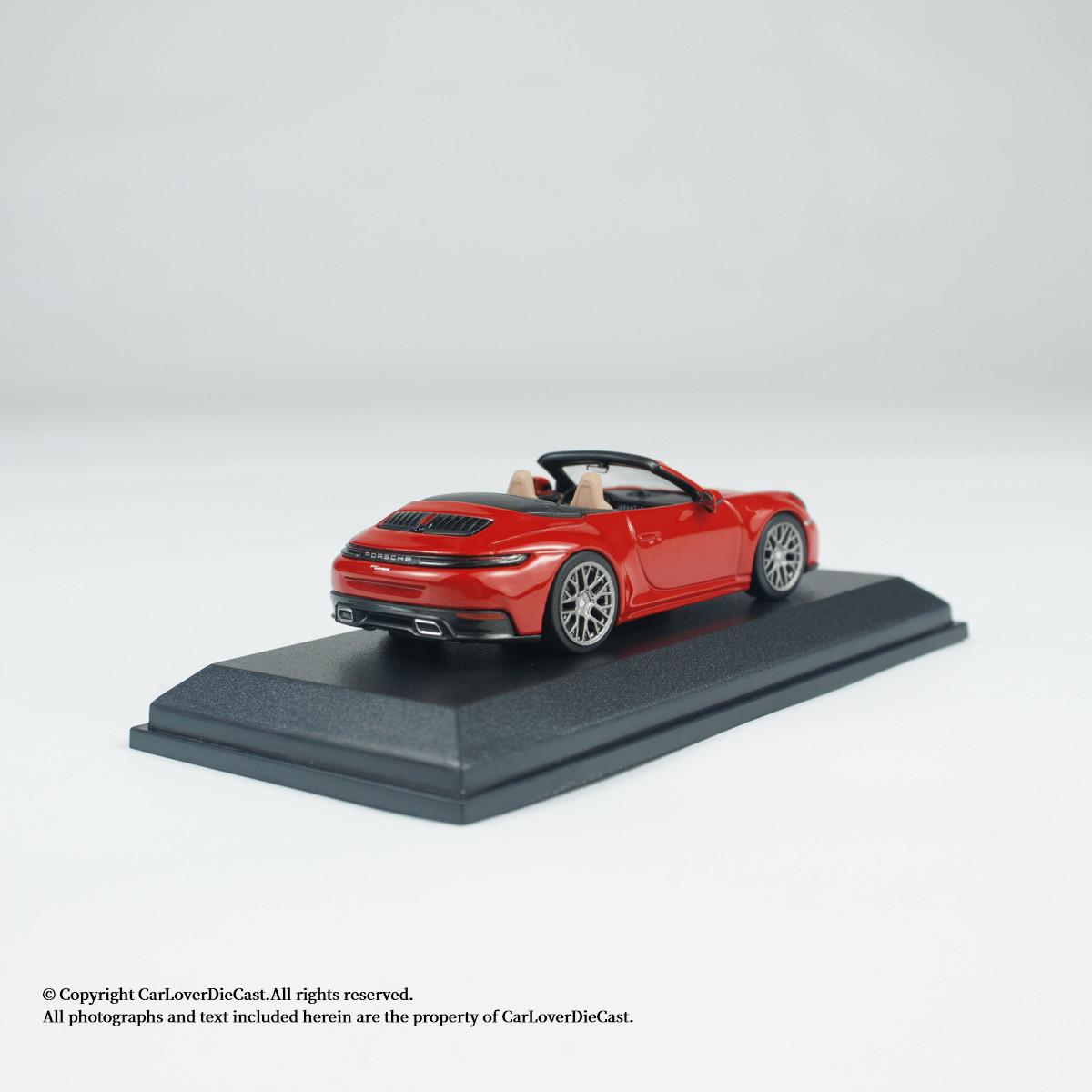 MINICHAMPS 1:64 PORSCHE 911 (992.2) CARRERA CABRIOLET - 2025