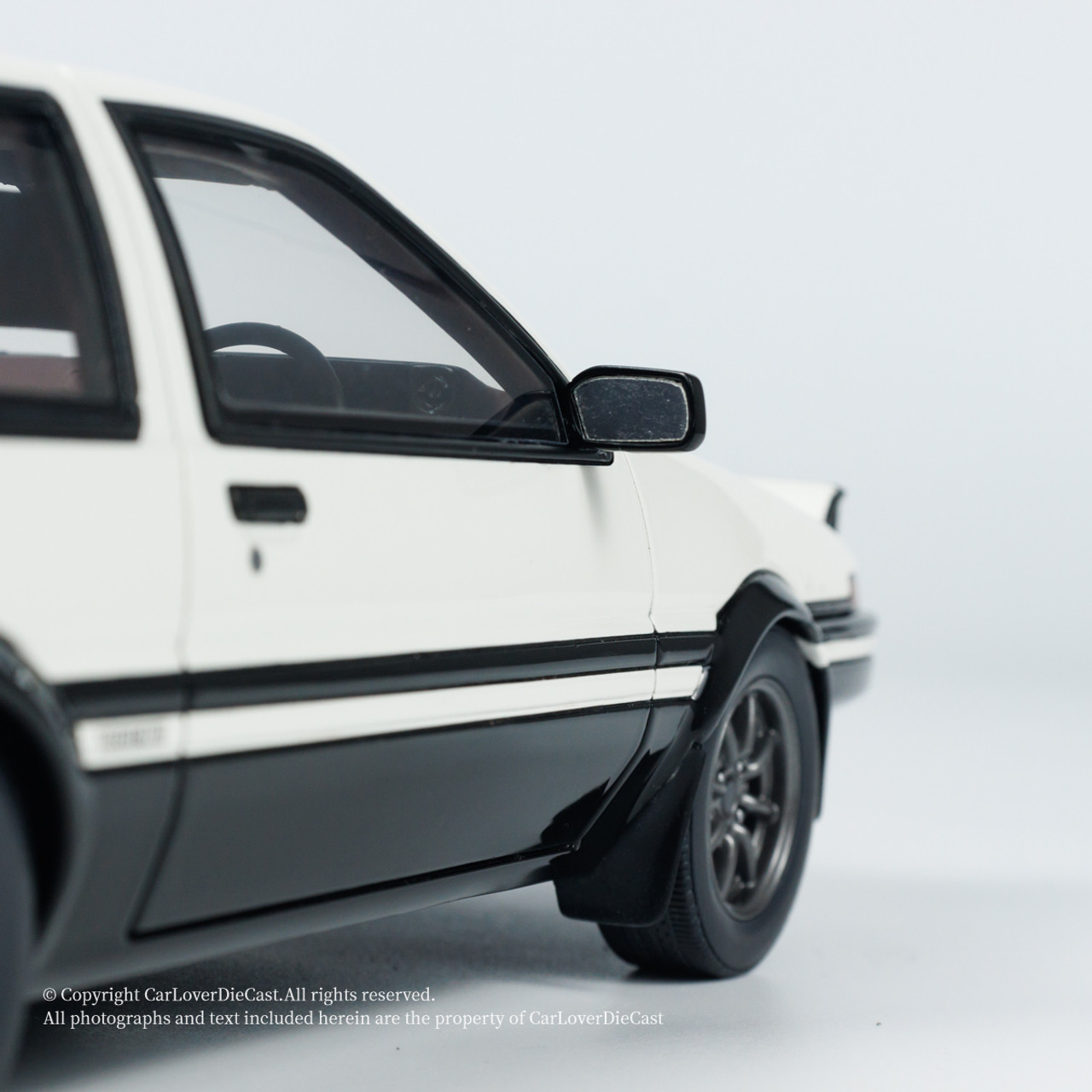 OTTO 1/18 トヨタ スプリンター トレノ AE86 1985 ホワイト OTTO MOBILE 1985 Toyota Sprinter Trueno AE86 GT- APEX White