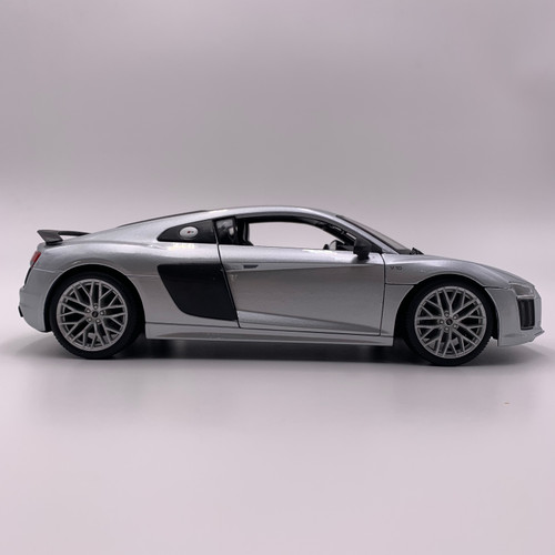 Maisto 1:18 AUDI R8 V10 Plus Silver (10-36213) Diecast Car Model Available Now