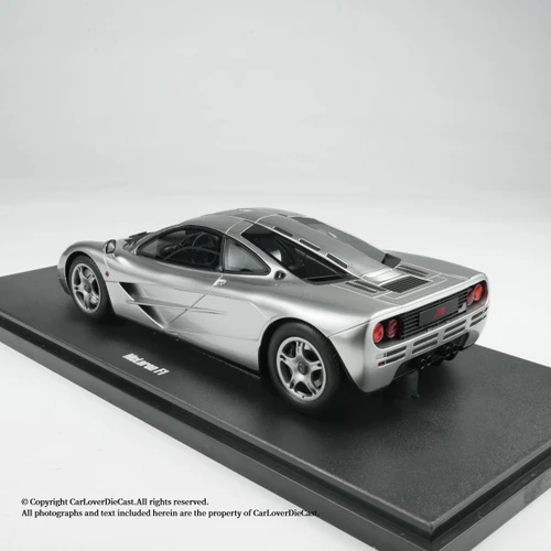 GT Spirit 1:18 McLaren F1 Silver With Display Case (CLDC045) Resin Car Model Available Now