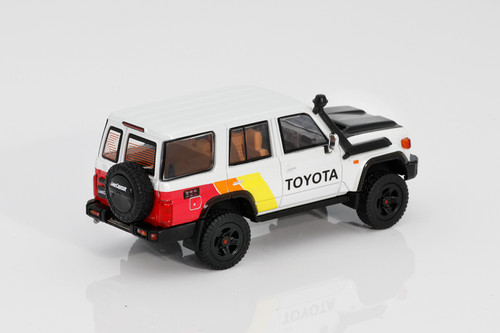 GCD 1:64 Toyota LC70 — White Decal / Black / White (KS-081) Diecast Car Model Available In December 2025 Pre Order Now