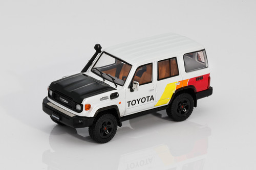 GCD 1:64 Toyota LC70 — White Decal / Black / White (KS-081) Diecast Car Model Available In December 2025 Pre Order Now
