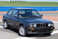 Solido 1:18 BMW 325i DELPHIN GREY METALLI 1987 (S1818101) Diecast Car Model Available In Q3- Q4 2026 Pre Order Now