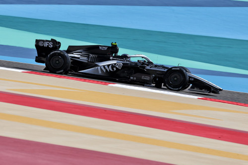 MINICHAMPS 1:18 / 1:43 / 1:64 CADILLAC FORMULA 1 TEAM MAC-26 - VALTTERI BOTTAS - PRE-SEASON TEST BAHRAIN 2026 (117269977/417269977/640269977) Resin / Diecast Car Model Available In January 2027 Pre Order Now