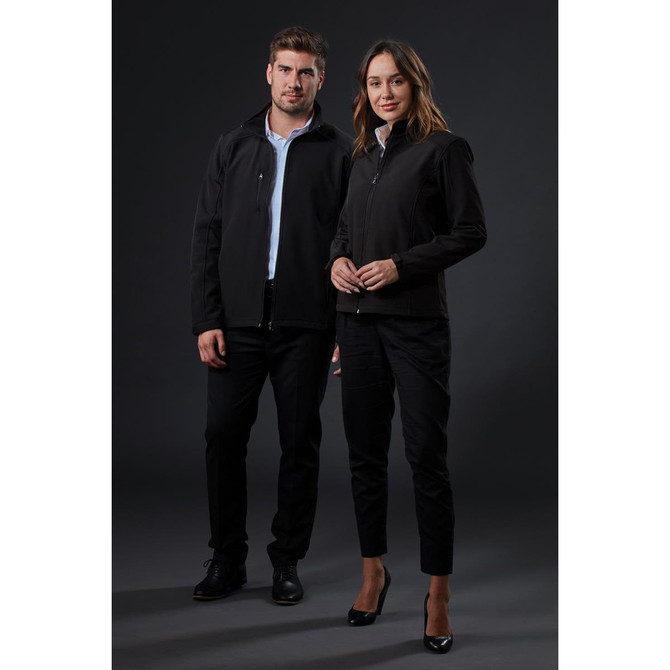 Softshell jackets for men and women in black, featuring a zip closure and fitted design, with branding visible. Softshell jackets for men and women in black, featuring a zip closure and fitted design, with branding visible.