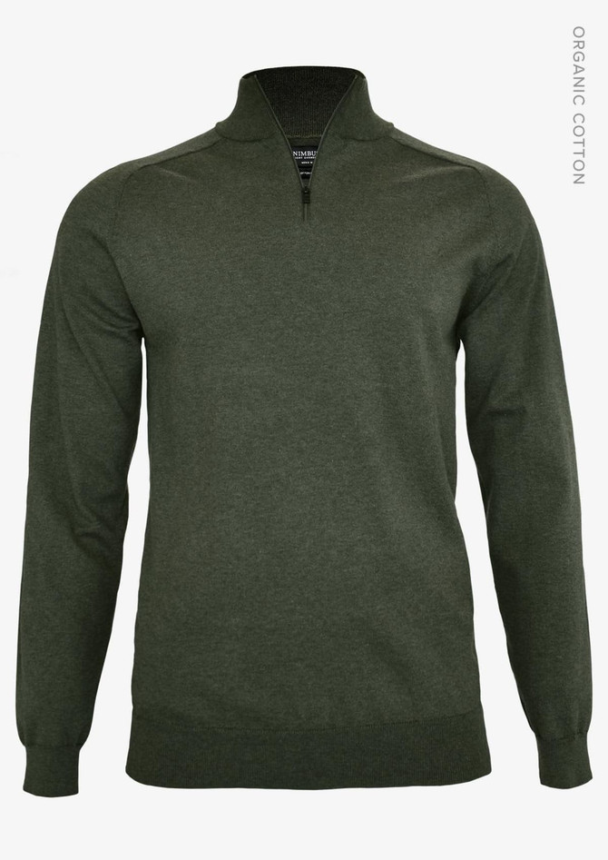 A men’s 1/4-zip knitwear in dark green, featuring long sleeves and a collar, with a small logo on the chest.