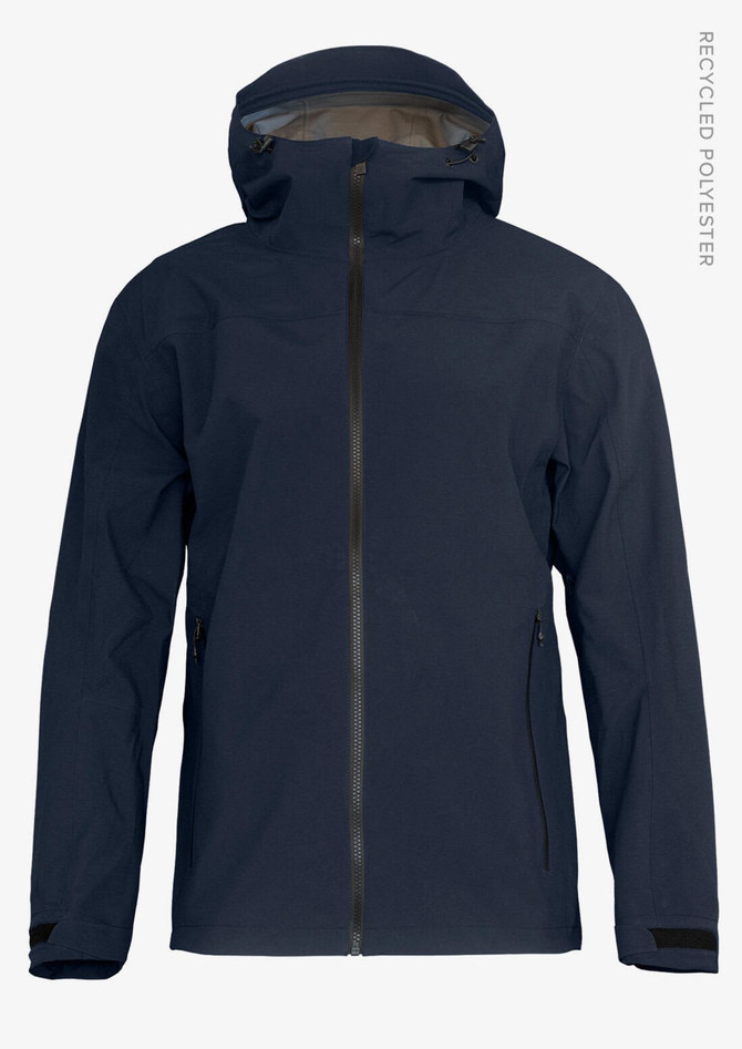 A dark blue men's shell jacket with a hood, featuring zippered pockets and made from recycled polyester.