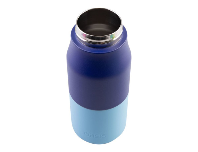A drink bottle featuring a two-tone design with a navy upper and light blue lower section, complete with a logo.