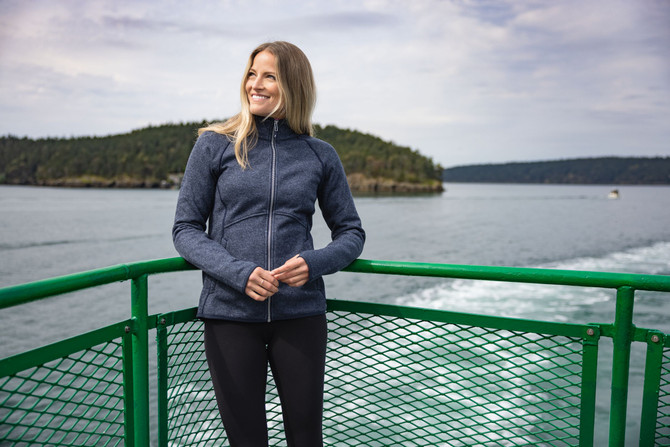 LCO00059 Liberty Navy Heather - Lifestyle 1