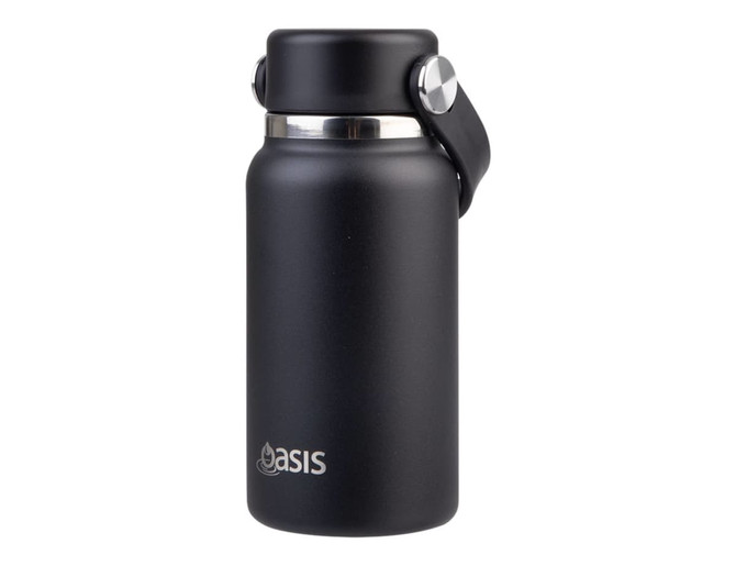A drink bottle in matte black with a silver handle and a logo, featuring a compact design.
