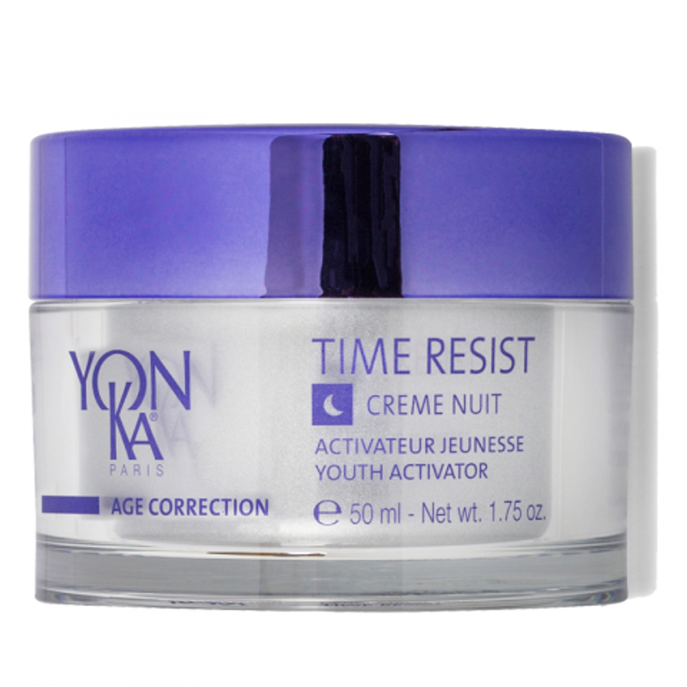 A dynamic duo that work together to prevent the signs of aging. The Time Resist Jour and Nuit offer a velvety lotion that helps protect from external factors such as free radicals and sun rays while enriching skin to give you a bright and energized complexion. 

