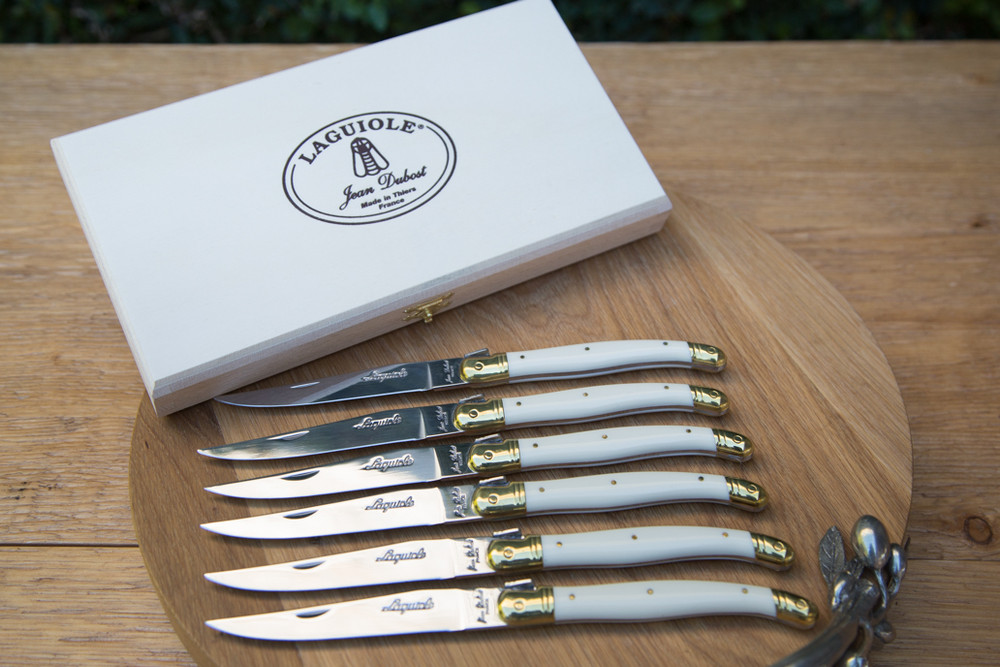 These knives don't just look good the 2.5mm gauge stainless steel blade is impeccable quality and  put through 25 different production stages before it is stamped, polished and packaged. Not to mention the ivory ABS handle that is accented with the brass colored Laguiole bee that is derived from Napolean Bonaparte's imperial seal. These knives pair well with other Laguiole products, or you existing flatware. 