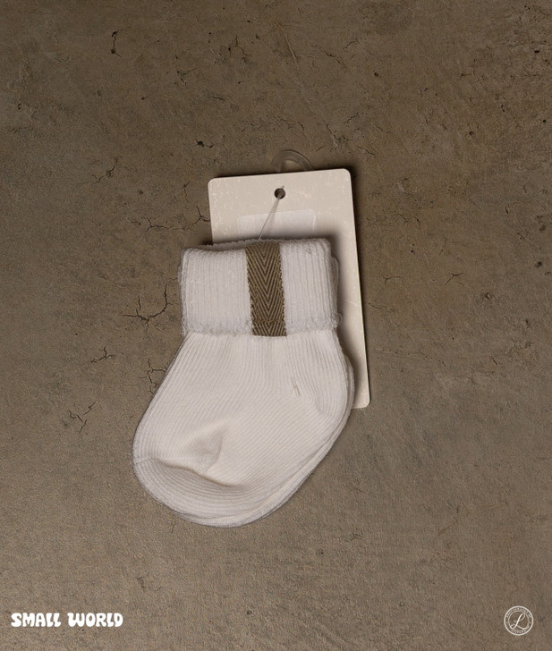 Sippy's Socks with Matching Trim 16 Beige