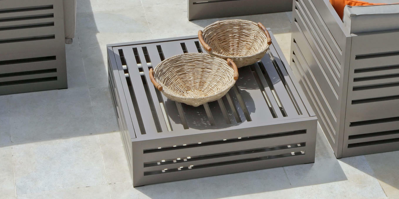 Outdoor Accent & End Tables