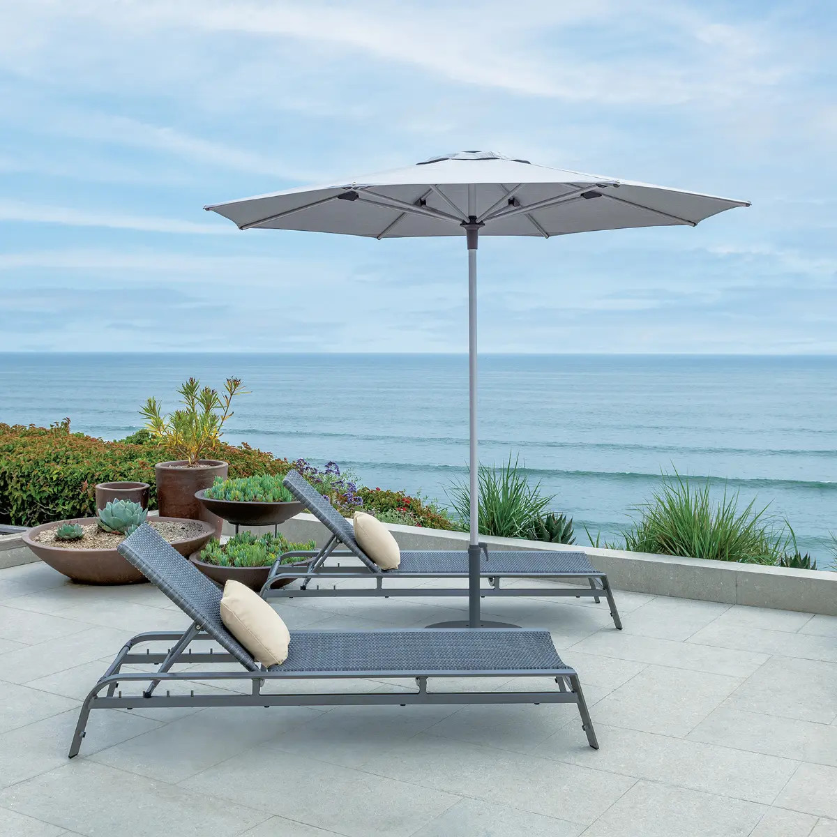 Shademaker Aquarius Centerpost Umbrella Canopy - Lifestyle