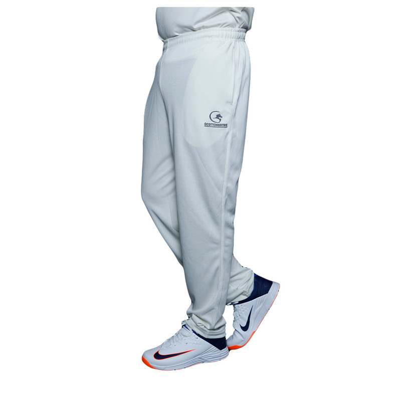 Buy Kids Straight Fit Cricket Trouser TS 500 Jr White Online | Decathlon