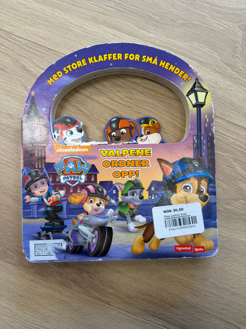 Paw patrol bok