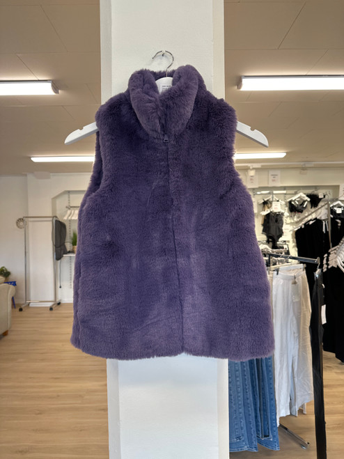Pelsvest, Mango, 140