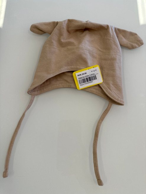 beige lue m/øre 1-4mnd