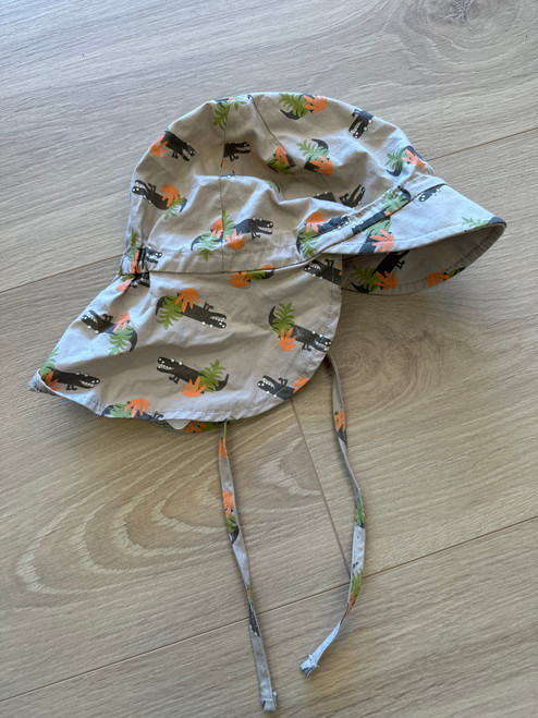 krokodille solhatt 49cm