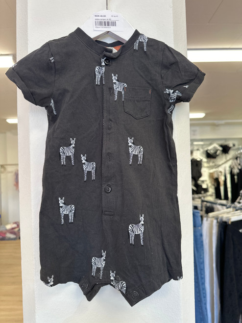 zebra romper str 62