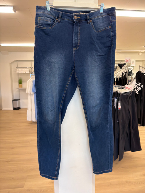 Mørke jeans 48