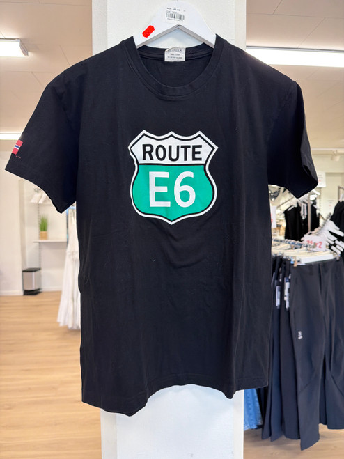 Svart t shirt, M