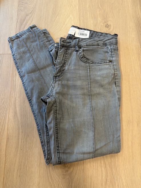 HM grå jeans str 38