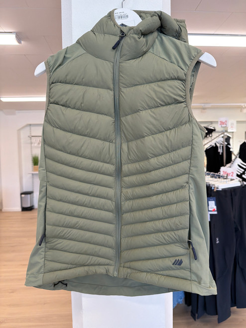 Grønn Vest, Skogstad, 40