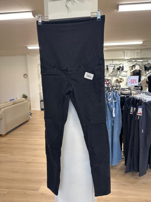 Svart jeans mama str 38